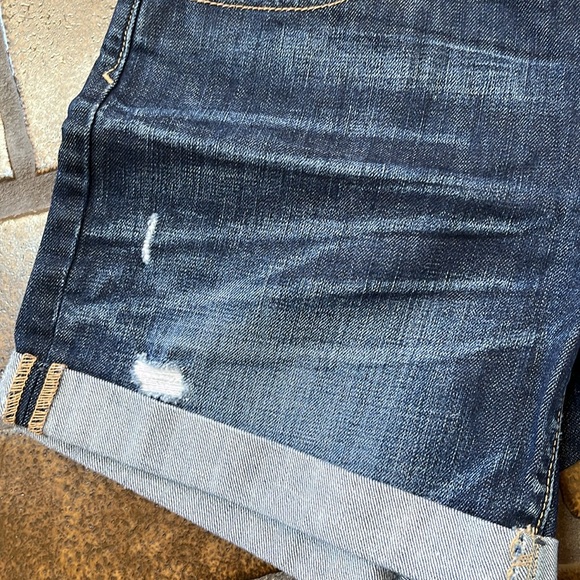 Gap Fleut Wash Sexy Boyfriend Denim Shorts - Picture 8 of 16